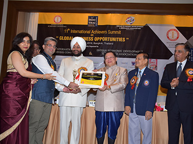 Honoured with the Most Promising Architecture